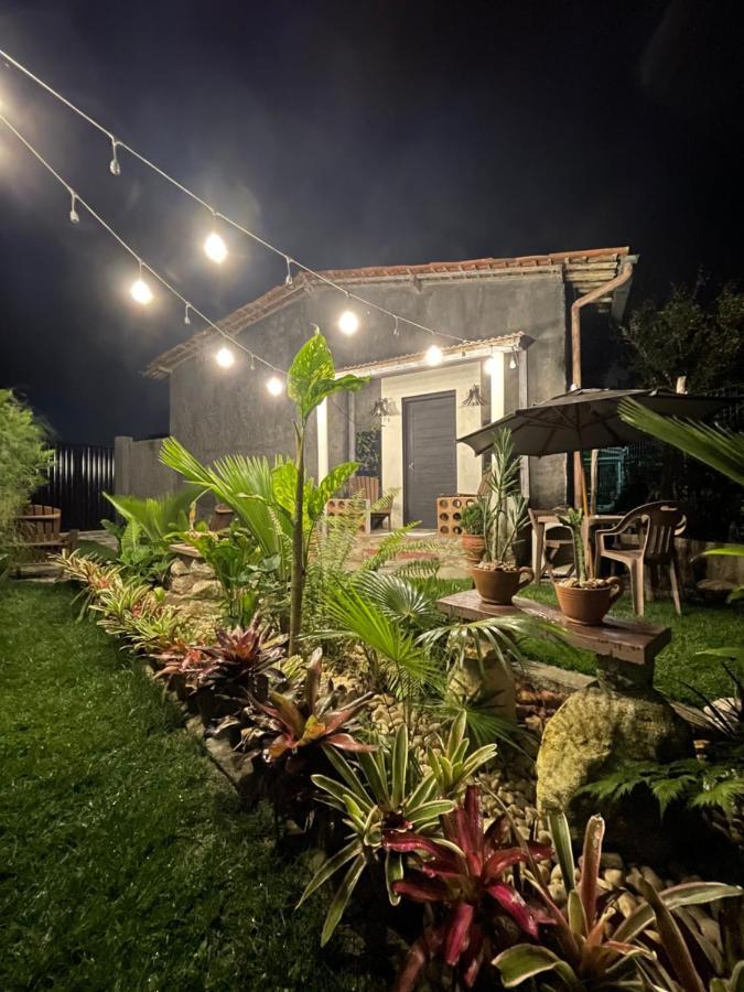 Tiny Home Garden บานาเนย์รัส ภายนอก รูปภาพ